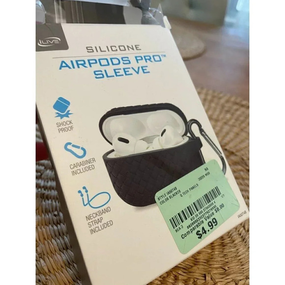 Luve Silicone Airpods Pro Sleeve - Picture 2 of 5